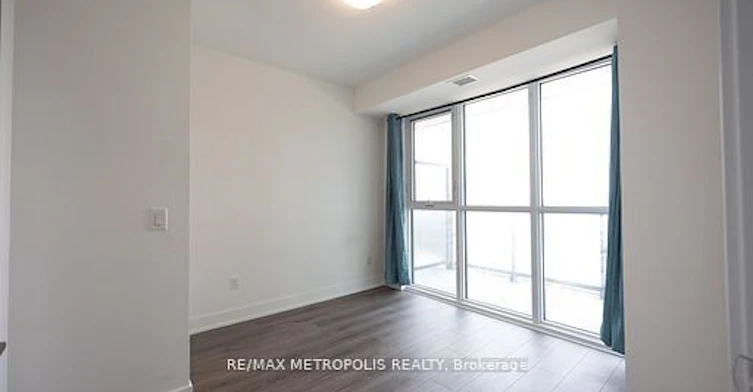 412-2545 Simcoe Street N, Oshawa, ON, L1L 0W3 - 3