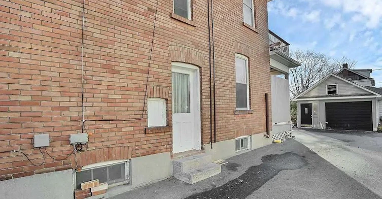 Bsmt-210 Mary Street N, Oshawa, ON, L1G 5C4 - 11