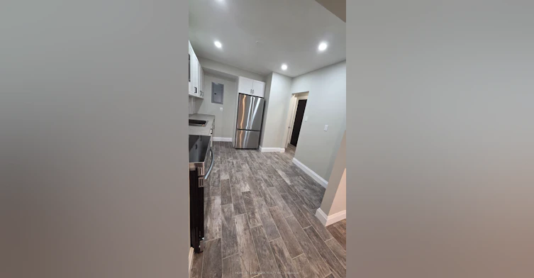 1-793 Broadview Avenue, Toronto, ON, M4K 2P8 - 6