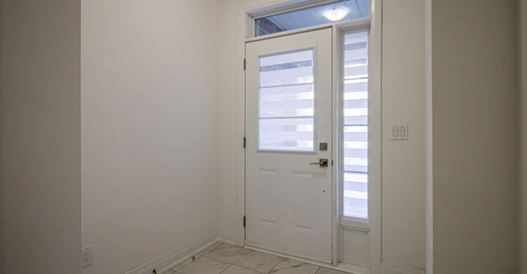 14 Waterside Way, Whitby, ON, L1N 0N1 - 3