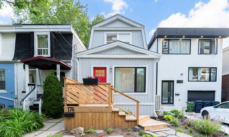 176 Barrington Avenue
