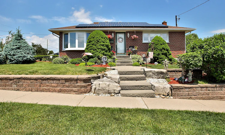 744 Shelley Avenue