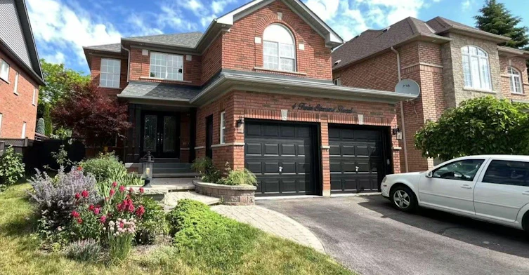 (2Bedrooms)-4 Twin Streams Road, Whitby, ON, L1P 1P1