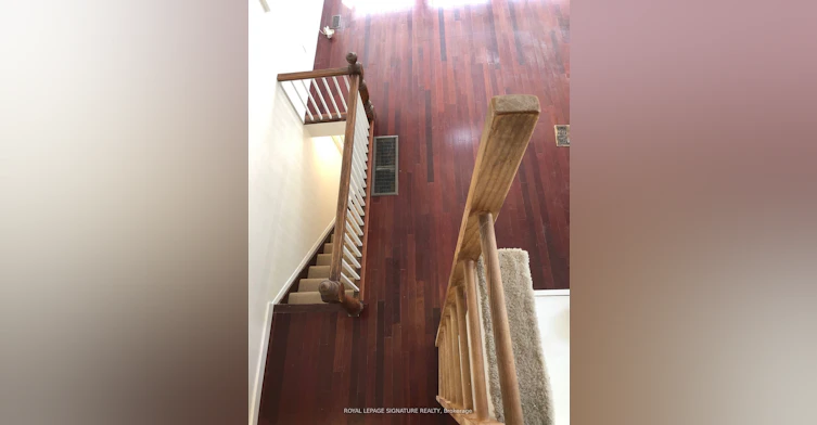Upper-20 Kew Beach Avenue, Toronto, ON, M4L 1B7 - 9