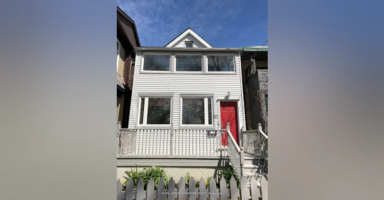Upper-20 Kew Beach Avenue, Toronto, ON, M4L 1B7 - 3