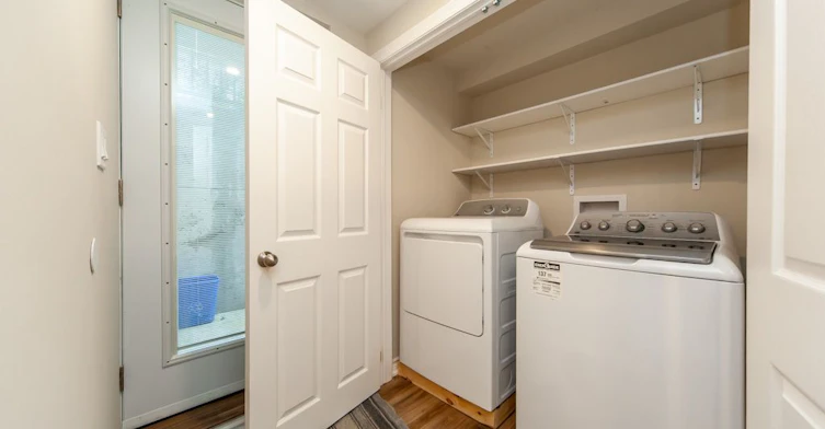 BSMT-16 Long Drive, Whitby, ON, L1N 8E1 - 17
