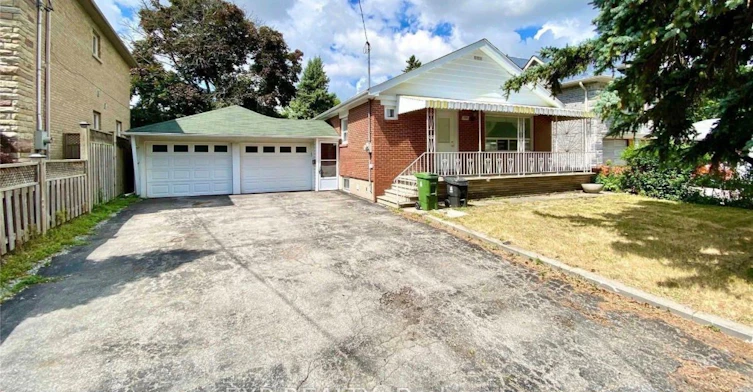 Main-119 Earlton Road, Toronto, ON, M1T 2R8