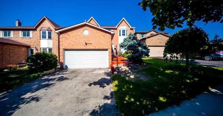 Main-16 Long Drive, Whitby, ON, L1N 8E1