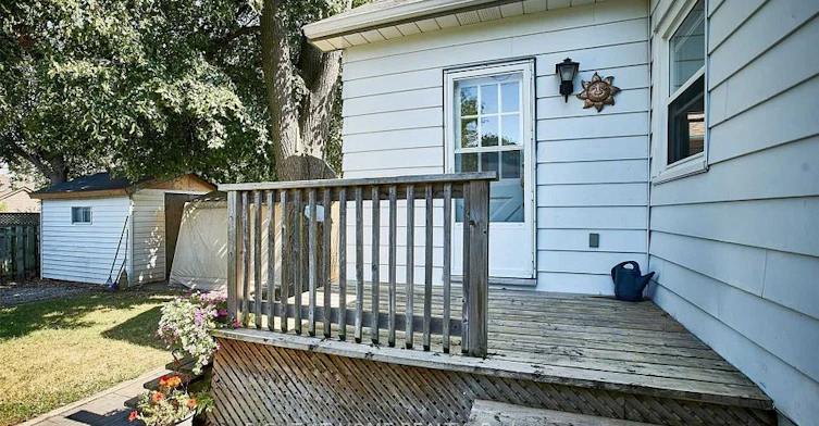 4 Ontario Street, Ajax, ON, L1S 1T5 - 2
