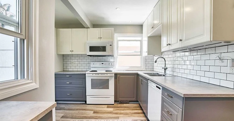 4 Ontario Street, Ajax, ON, L1S 1T5 - 4