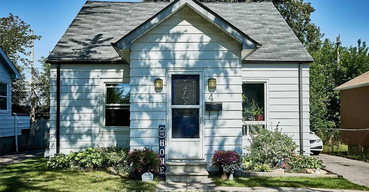 4 Ontario Street, Ajax, ON, L1S 1T5