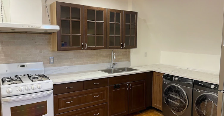 488 Logan Avenue, Toronto, ON, M4M 1Y5 - 3