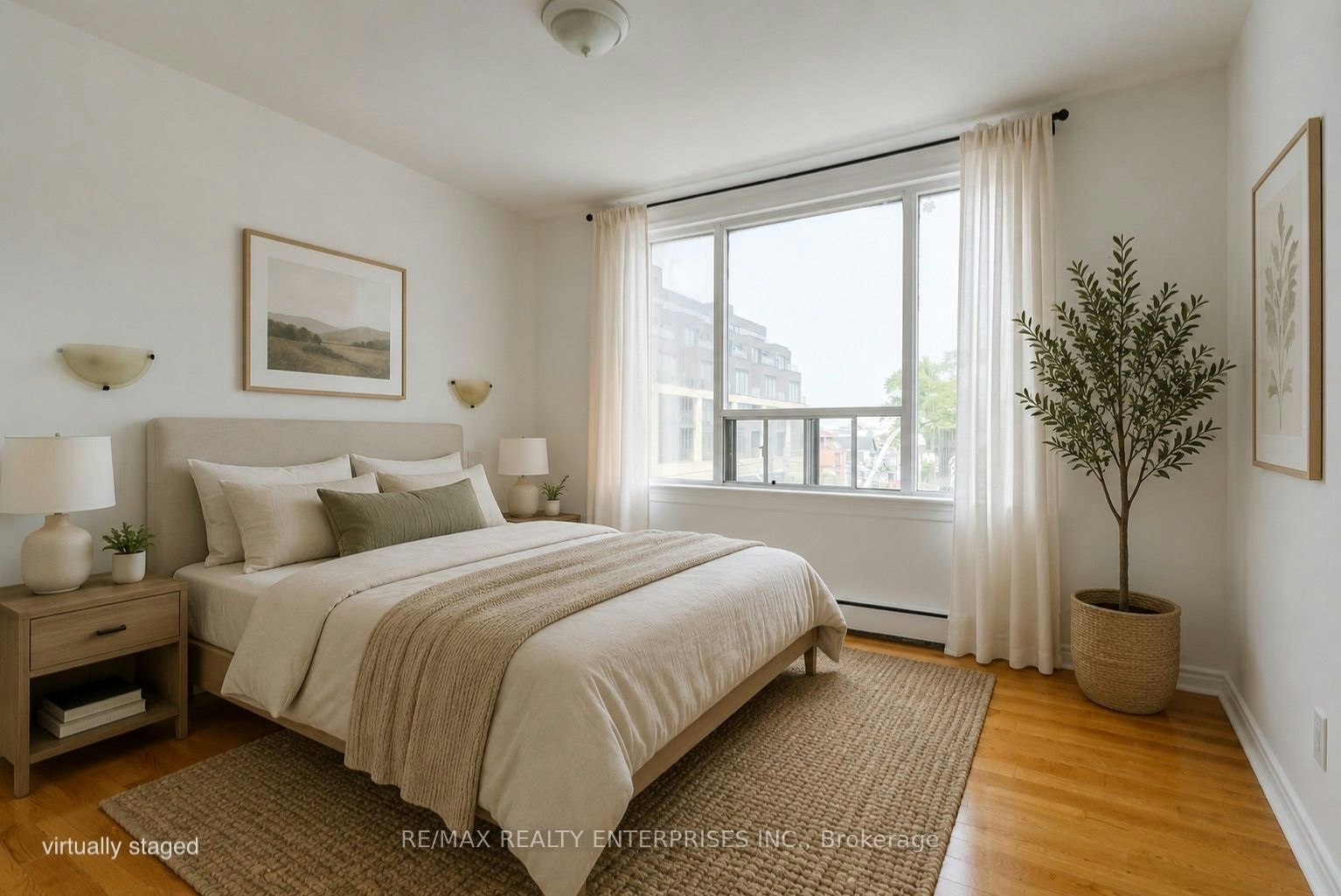 488 Logan Avenue, Toronto, ON, M4M 1Y5 - 8