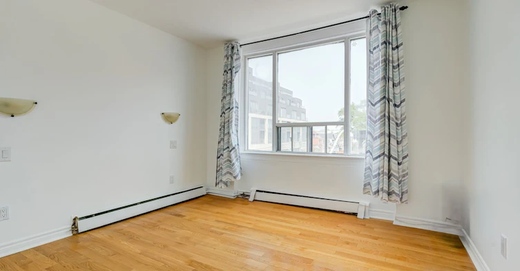 488 Logan Avenue, Toronto, ON, M4M 1Y5 - 7