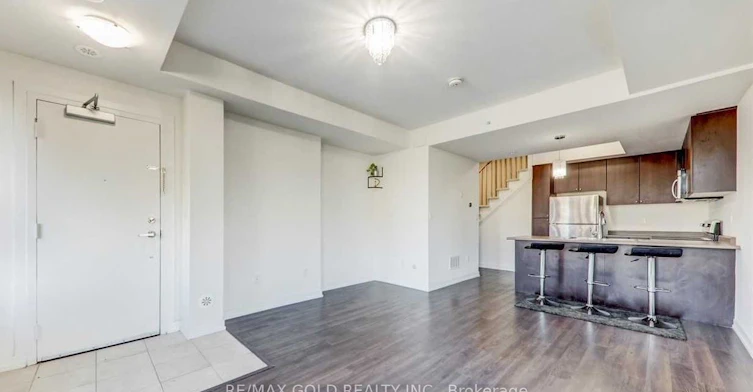 201-1555 Kingston Road, Pickering, ON, L1V 0E9 - 5