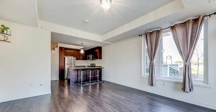 201-1555 Kingston Road, Pickering, ON, L1V 0E9 - 6