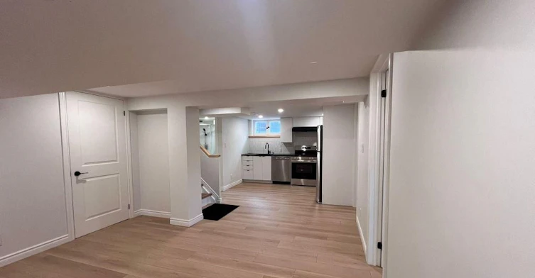 16 Robertsfield Crescent, Toronto, ON, M1R 2X2 - 8