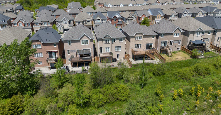 1056 Foxtail Crescent, Pickering, ON, L1X 0E7 - 43
