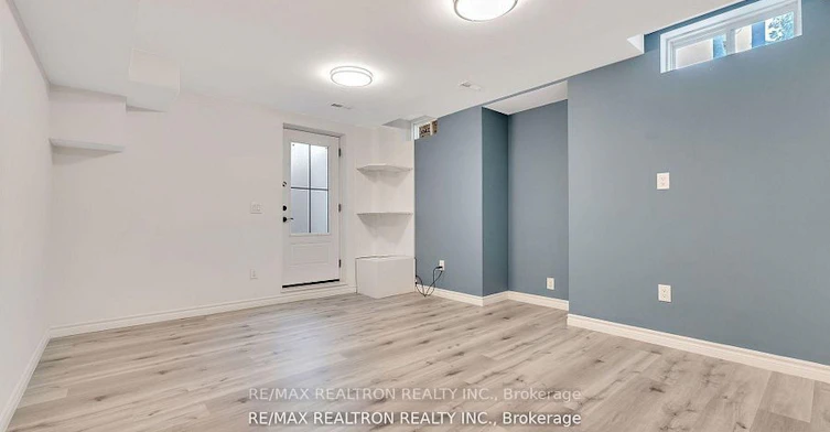 4 Oceanpearl Crescent, Whitby, ON, L1N 8Y5 - 5