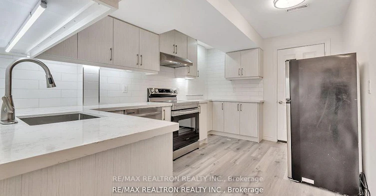 4 Oceanpearl Crescent, Whitby, ON, L1N 8Y5 - 16