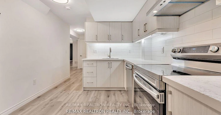 4 Oceanpearl Crescent, Whitby, ON, L1N 8Y5 - 18