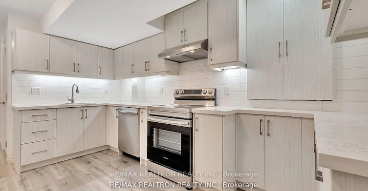 4 Oceanpearl Crescent, Whitby, ON, L1N 8Y5 - 19