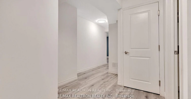 4 Oceanpearl Crescent, Whitby, ON, L1N 8Y5 - 15