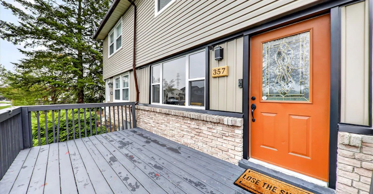 357 Pompano Court, Oshawa, ON, L1K 1M9 - 4