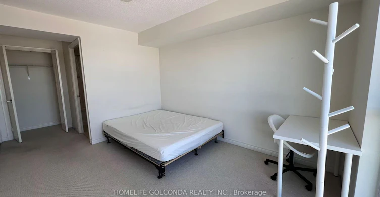 3002-(MASTER ROOM )70 Town Centre Crescent, Toronto, ON, M1P 0B2 - 3
