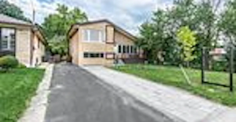 33 Wishing Well Drive, Toronto, ON, M1T 1H9 - 2