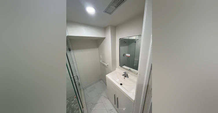 105 Wye Valley Road, Toronto, ON, M1P 2A7 - 10