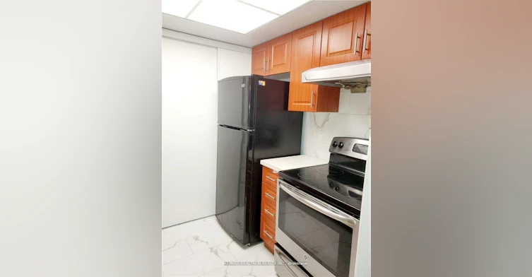 1106-5 Greystone Walk Drive, Toronto, ON, M1K 5J5 - 3