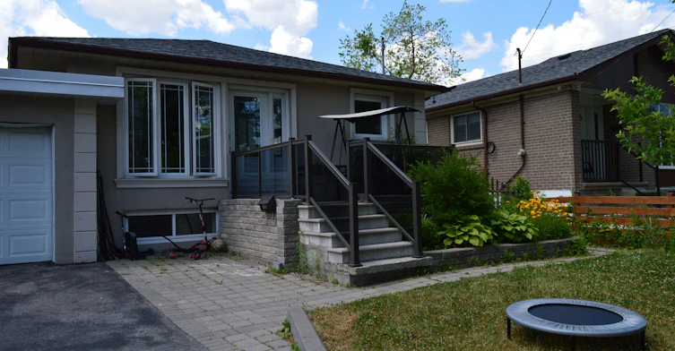 44 Romulus Drive, Toronto, ON, M1K 4C2 - 9