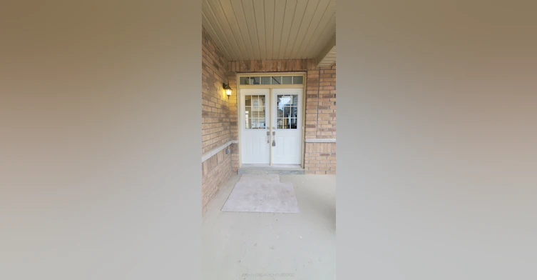 10 Northern Breeze Crescent, Whitby, ON, L1R 0N9 - 2