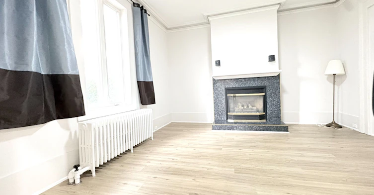 room 5-1458 Military Trail, Toronto, ON, M1C 1A9 - 5