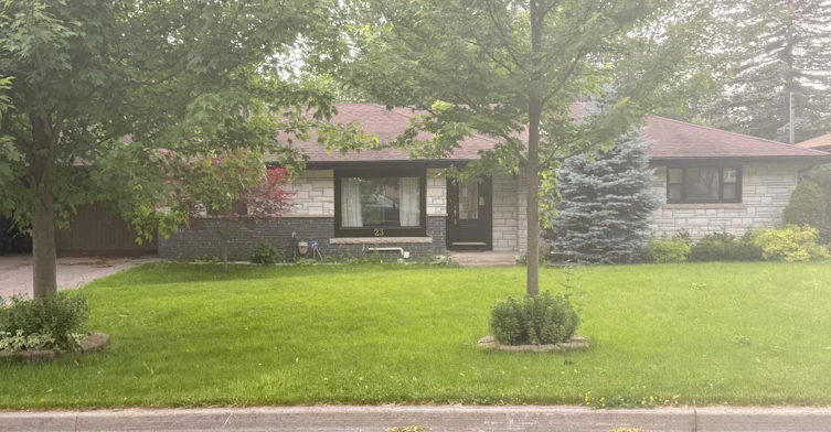 23 Burnview Crescent, Toronto, ON, M1H 1B4