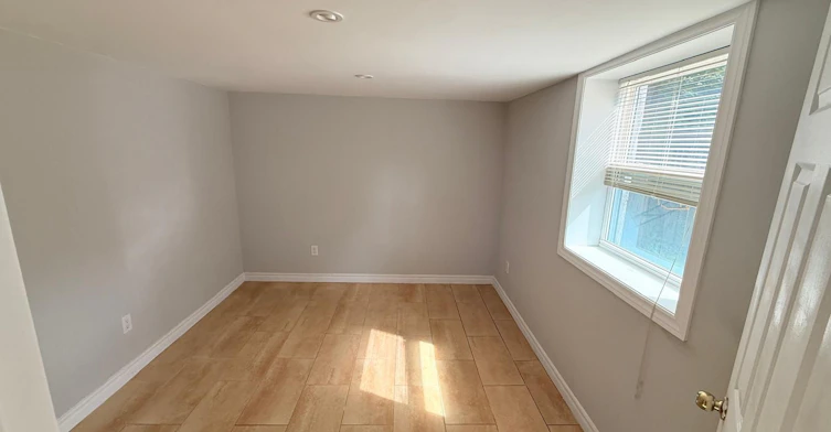 23 Burnview Crescent, Toronto, ON, M1H 1B4 - 4