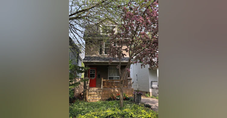 Main & Bsmt-41 Hastings Avenue, Toronto, ON, M4L 2L1