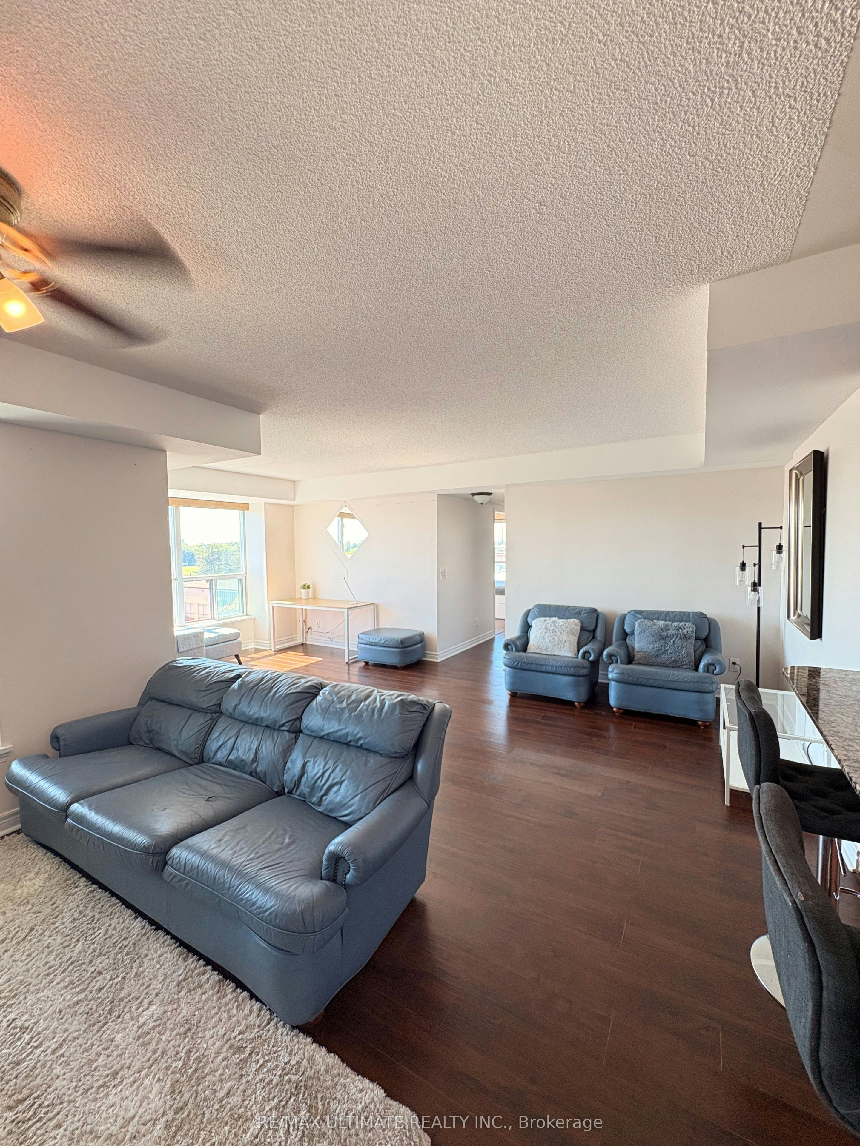 425-60 Fairfax Crescent, Toronto, ON, M1L 0E1 - 6