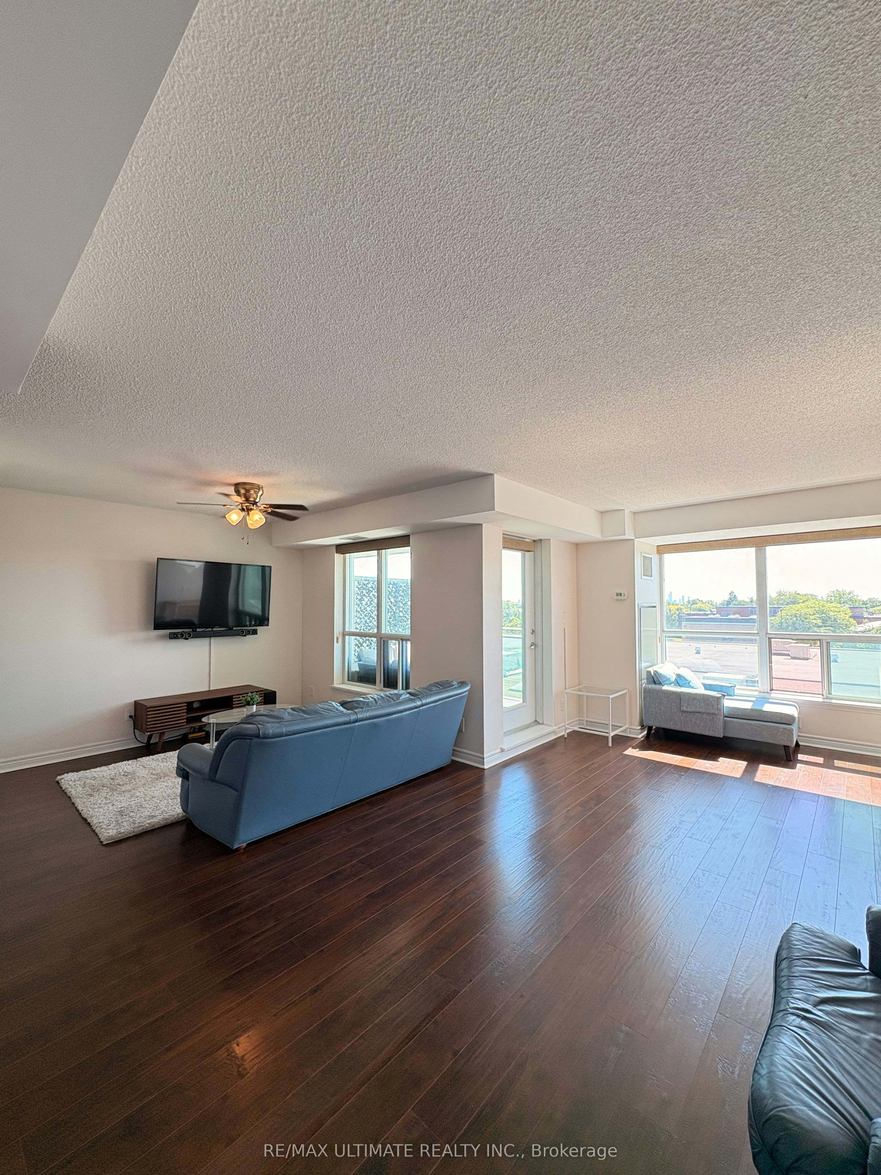 425-60 Fairfax Crescent, Toronto, ON, M1L 0E1 - 4