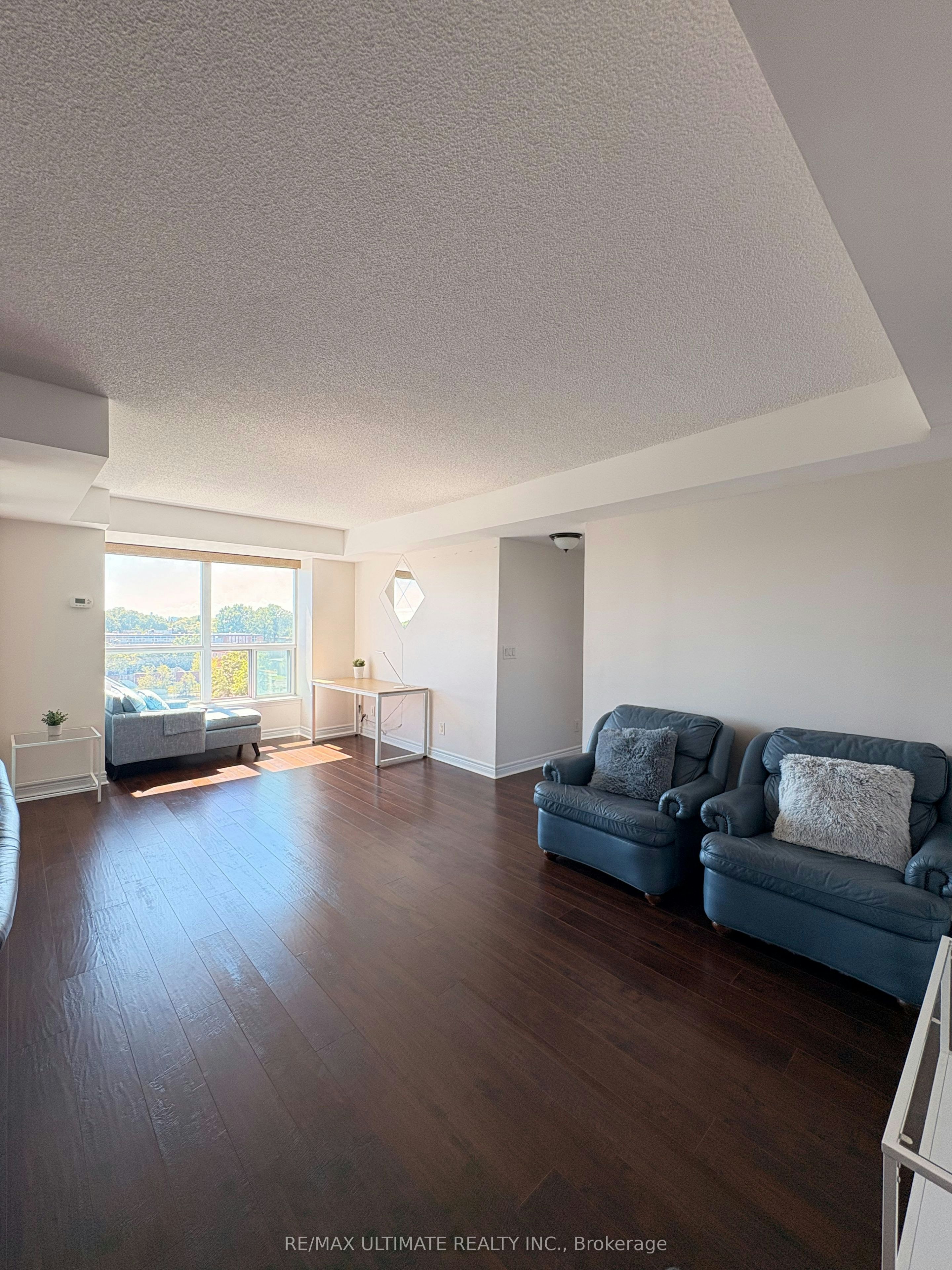425-60 Fairfax Crescent, Toronto, ON, M1L 0E1 - 7