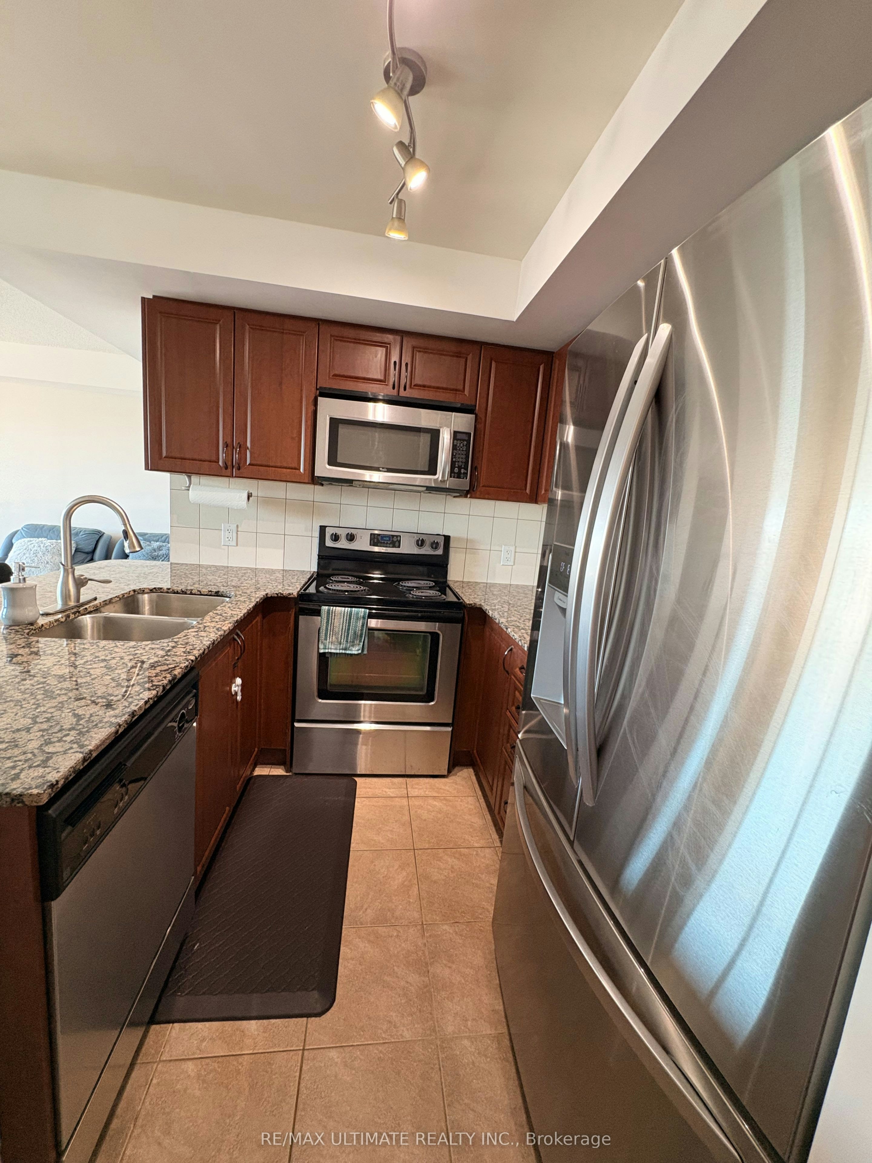 425-60 Fairfax Crescent, Toronto, ON, M1L 0E1 - 10