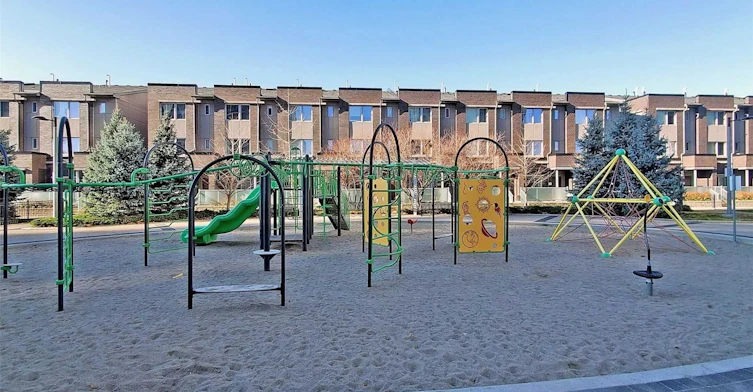 2915-275 Village Green Square, Toronto, ON, M1S 0L8 - 23