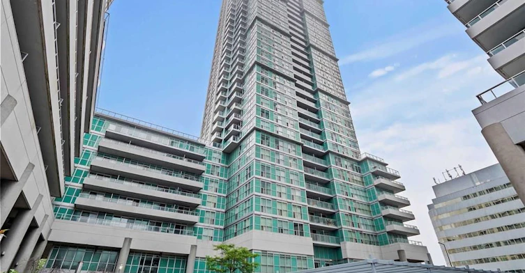 2404-70 Town Centre Court, Toronto, ON, M1P 0B2