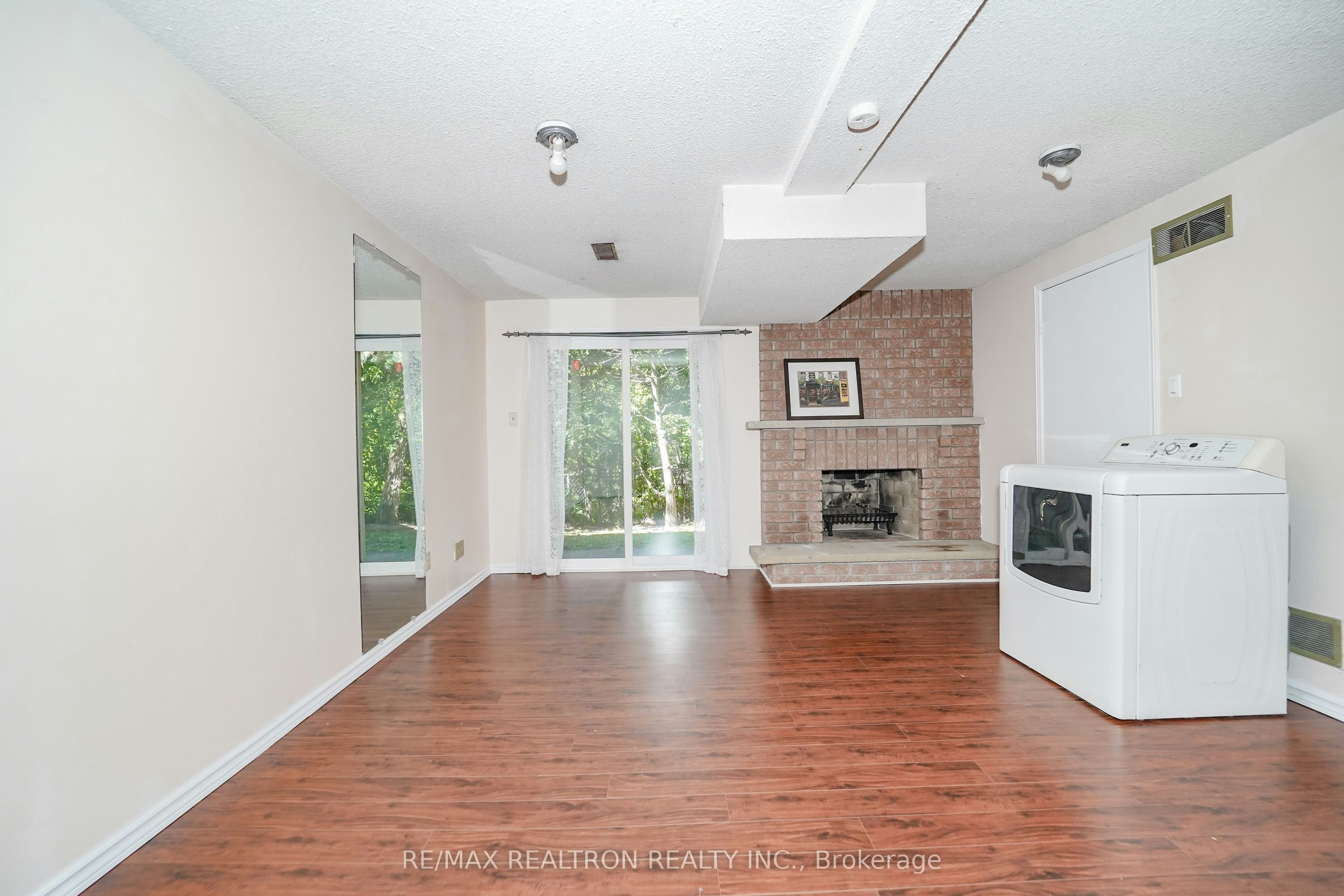 24-25 Cardwell Avenue, Toronto, ON, M1S 4Y7 - 35