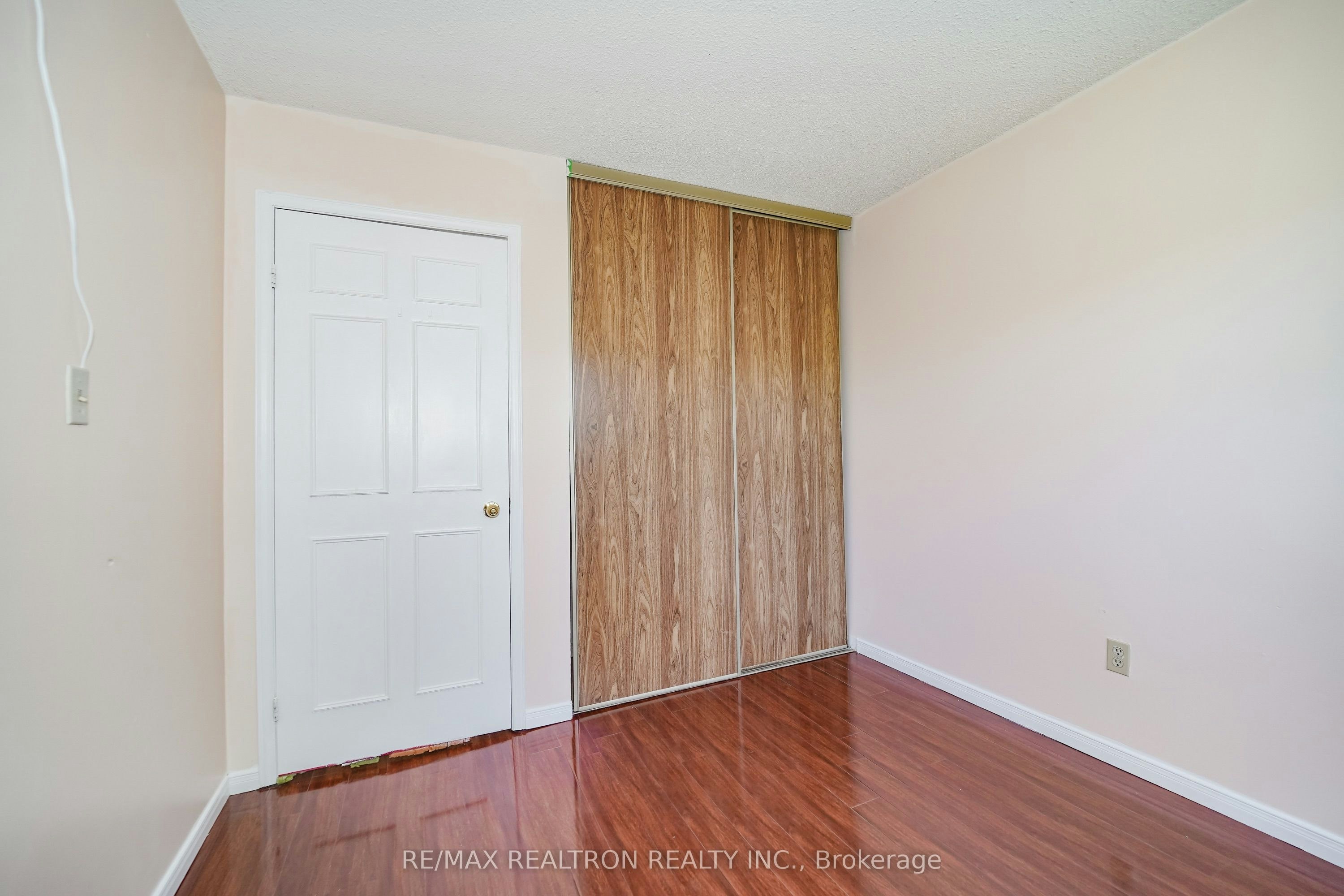 24-25 Cardwell Avenue, Toronto, ON, M1S 4Y7 - 21