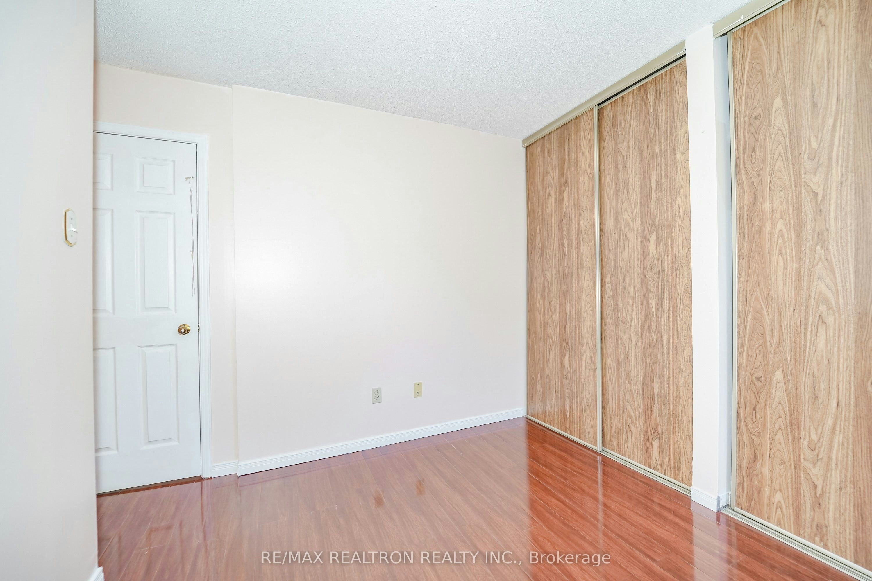 24-25 Cardwell Avenue, Toronto, ON, M1S 4Y7 - 29