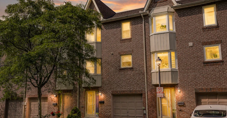 24-25 Cardwell Avenue, Toronto, ON, M1S 4Y7 - 3