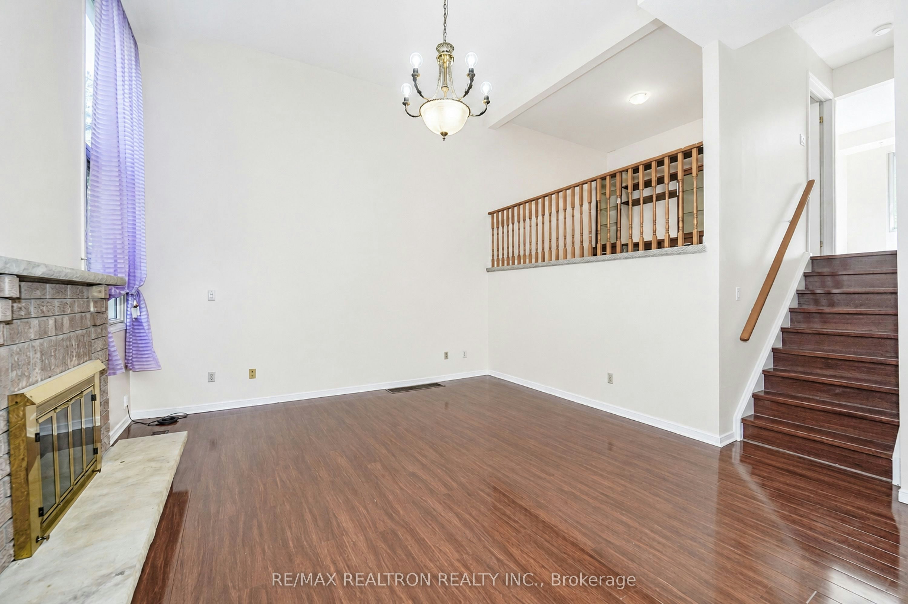 24-25 Cardwell Avenue, Toronto, ON, M1S 4Y7 - 10