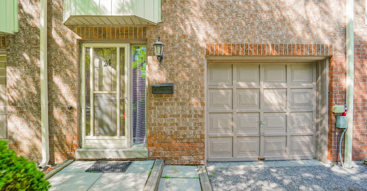 24-25 Cardwell Avenue, Toronto, ON, M1S 4Y7 - 4
